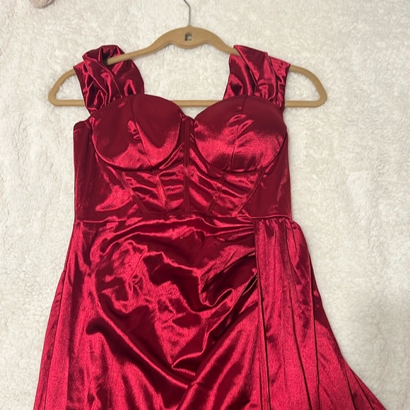 Off Shoulder Slit Thigh Draped Side
Bustier Satin Dress - Picture 4 of 4